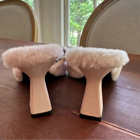 Versace La Medusa Shearling Sandals - Picture 7 of 10